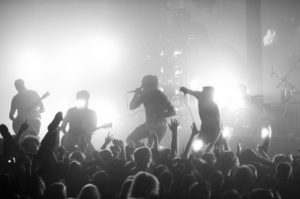 6 ESSENTIAL TIPS IN BECOMING A CONCERT PHOTOGRAPHER.