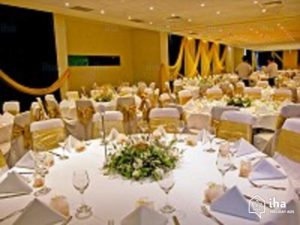 How to choose tablecloths for my wedding in 5 steps