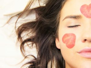 5 Typical Mistakes That Damage The Hair: Hair Detox Now!